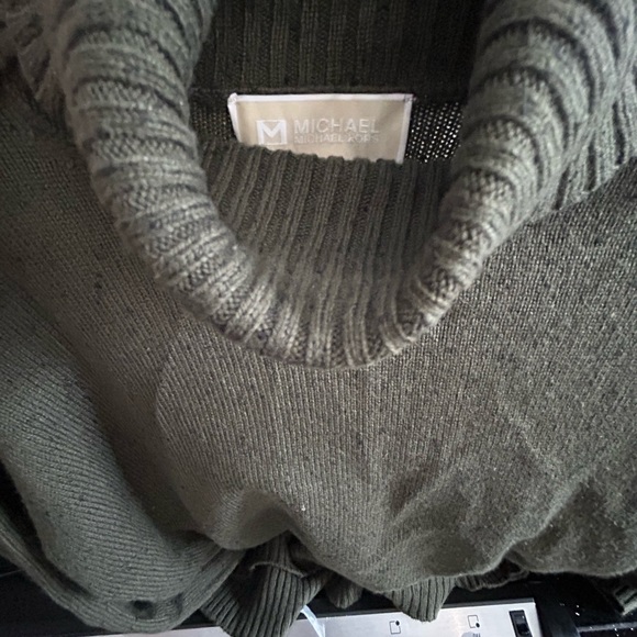 Michael Kors green flecked sweater - Picture 2 of 5